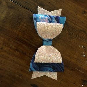 Handmade bows made to order!!